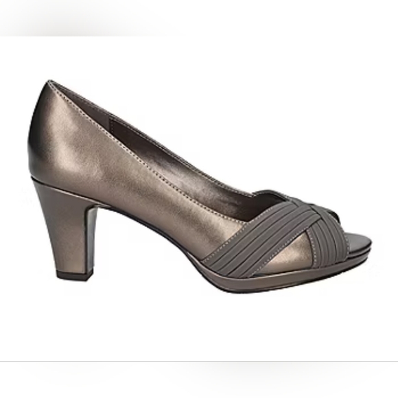 🆕️ Women block heel pumps - Picture 2 of 8